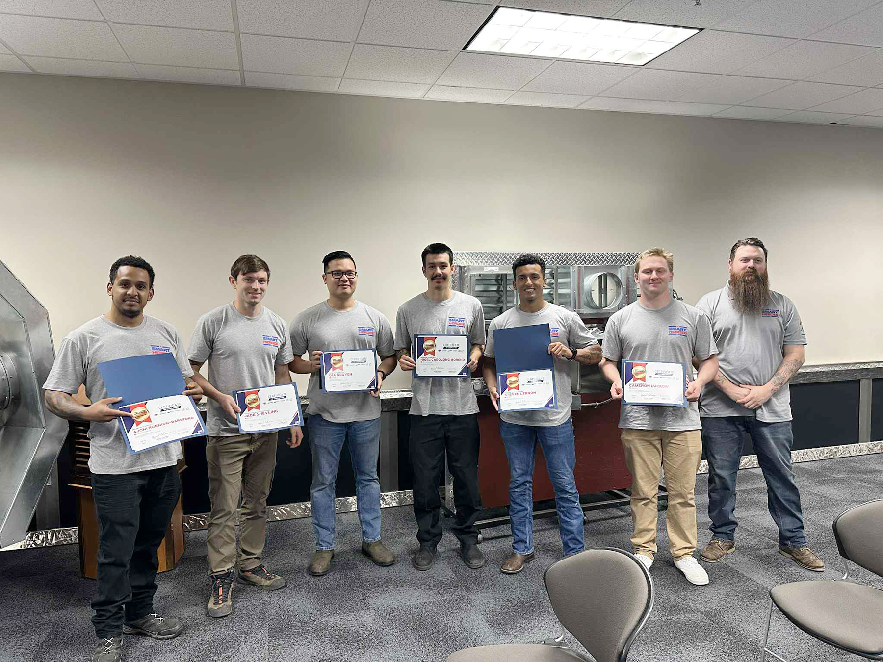 Soldiers, veterans get jump on civilian career through SMART Heroes program