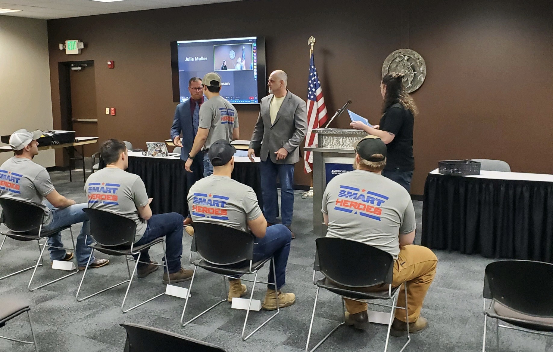 U.S. Army active-duty soldiers, veterans graduate SMART Heroes program
